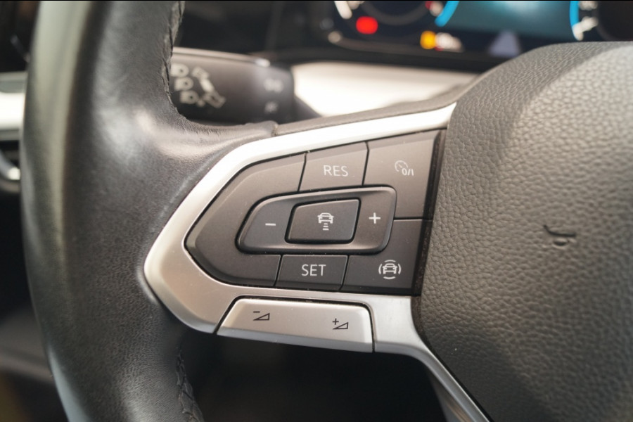 Volkswagen Golf 1.0 TSI 110pk Life -ECC-PDC-CARPLAY-ACC-