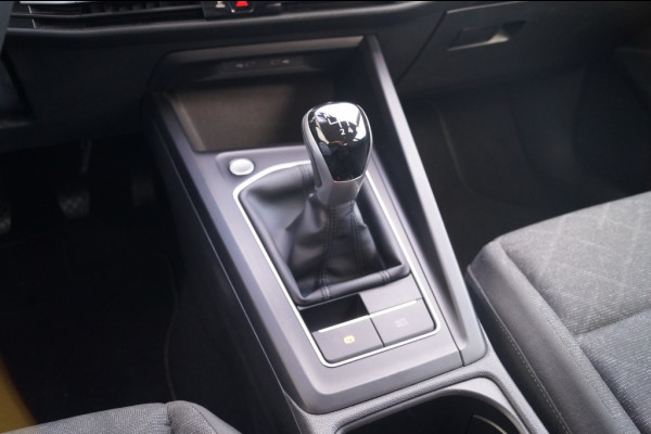 Volkswagen Golf 1.0 TSI 110pk Life -ECC-PDC-CARPLAY-ACC-