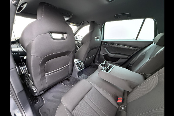 Škoda Octavia Combi 1.0 e-TSI Automaat Sportstoelen Adap.Cruise Navi Stuurverwarming Virtual Cockpit Ecc Pdc Apple Carplay/Android Auto Sport  Travel-pakket Led P-Assist Lane Assist Isofix Keyless-go 1e Eigenaar Origineel Nederlandse Auto