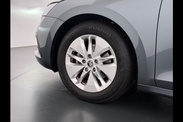 Škoda Octavia Combi 1.0 e-TSI Automaat Sportstoelen Adap.Cruise Navi Stuurverwarming Virtual Cockpit Ecc Pdc Apple Carplay/Android Auto Sport  Travel-pakket Led P-Assist Lane Assist Isofix Keyless-go 1e Eigenaar Origineel Nederlandse Auto