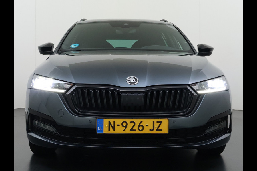 Škoda Octavia Combi 1.0 e-TSI Automaat Sportstoelen Adap.Cruise Navi Stuurverwarming Virtual Cockpit Ecc Pdc Apple Carplay/Android Auto Sport  Travel-pakket Led P-Assist Lane Assist Isofix Keyless-go 1e Eigenaar Origineel Nederlandse Auto
