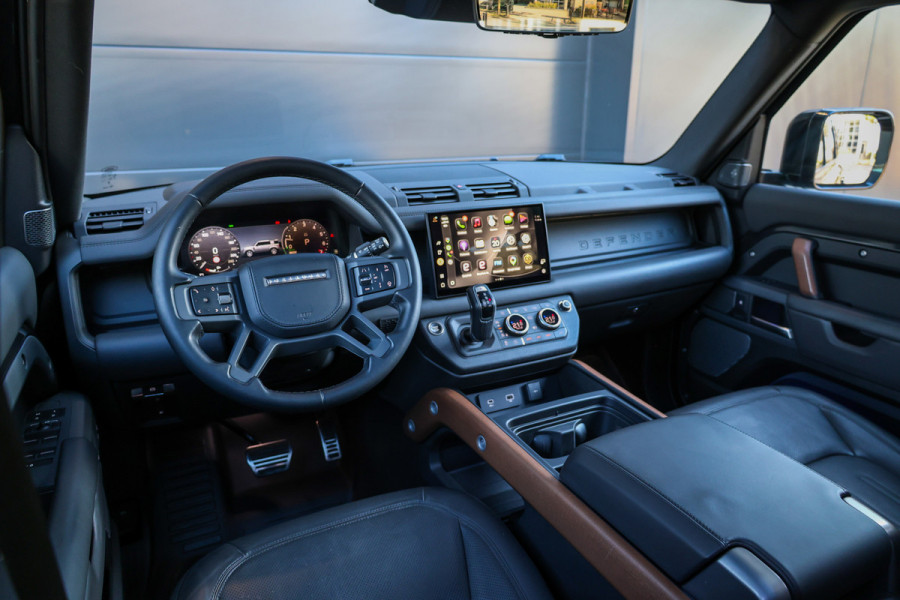 Land Rover Defender 110 2.0 P400e 110 X | BTW! | PANO | MERIDIAN SURROUND | STOELKOELING | 360 | KOELBOX | MEMORY | STUURVERW | NAP |