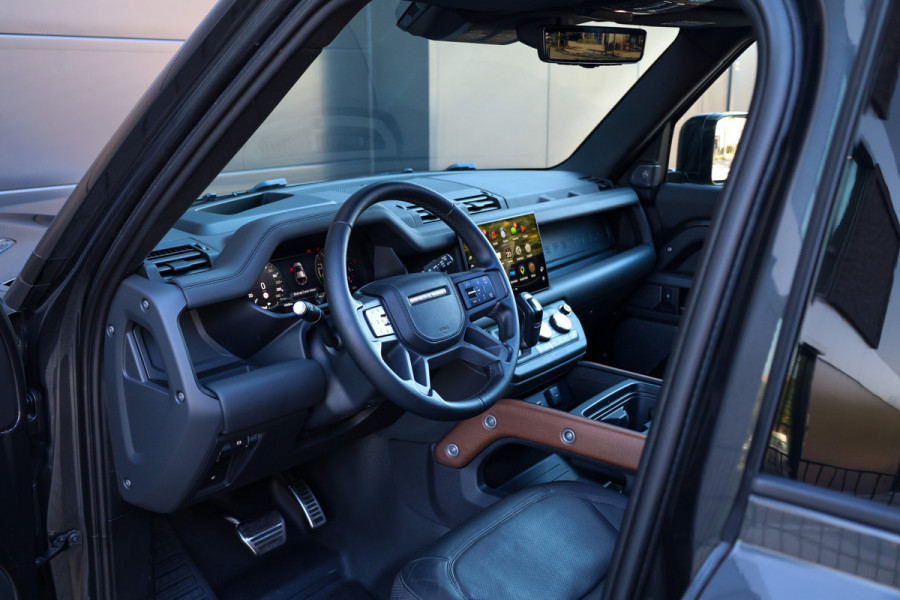Land Rover Defender 110 2.0 P400e 110 X | BTW! | PANO | MERIDIAN SURROUND | STOELKOELING | 360 | KOELBOX | MEMORY | STUURVERW | NAP |