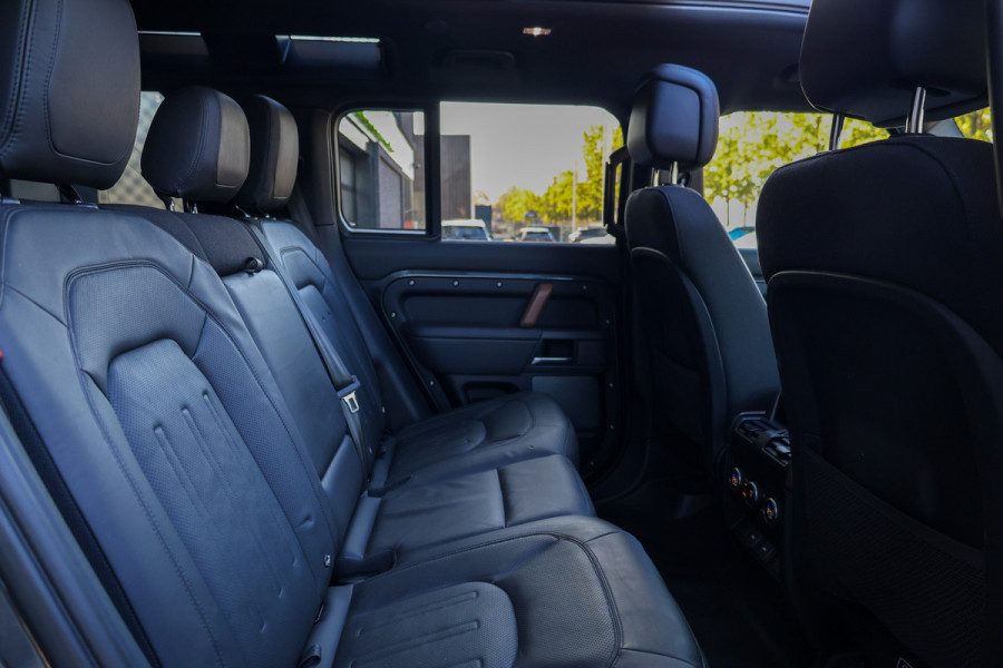Land Rover Defender 110 2.0 P400e 110 X | BTW! | PANO | MERIDIAN SURROUND | STOELKOELING | 360 | KOELBOX | MEMORY | STUURVERW | NAP |