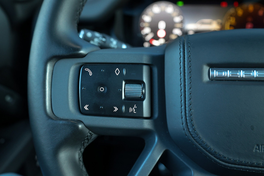 Land Rover Defender 110 2.0 P400e 110 X | BTW! | PANO | MERIDIAN SURROUND | STOELKOELING | 360 | KOELBOX | MEMORY | STUURVERW | NAP |