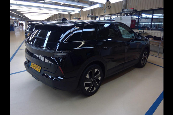 Opel Grandland 1.2 Turbo Hybrid Business Edition Panoramadak | Focal audio