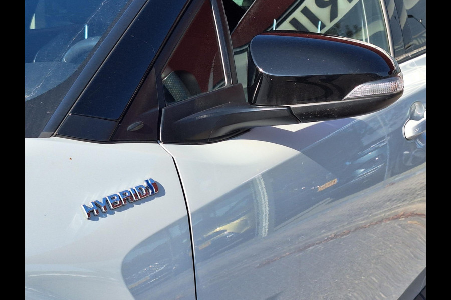 Toyota C-HR 1.8 Hybrid GR Sport | Trekhaak | 19'LM | Bindspot | LED | Two-Tone | Carplay |