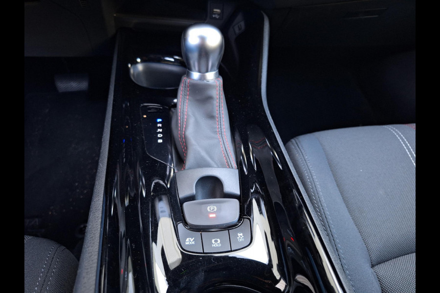 Toyota C-HR 1.8 Hybrid GR Sport | Trekhaak | 19'LM | Bindspot | LED | Two-Tone | Carplay |