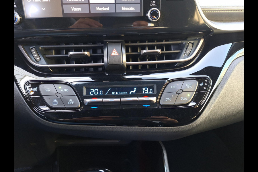 Toyota C-HR 1.8 Hybrid GR Sport | Trekhaak | 19'LM | Bindspot | LED | Two-Tone | Carplay |