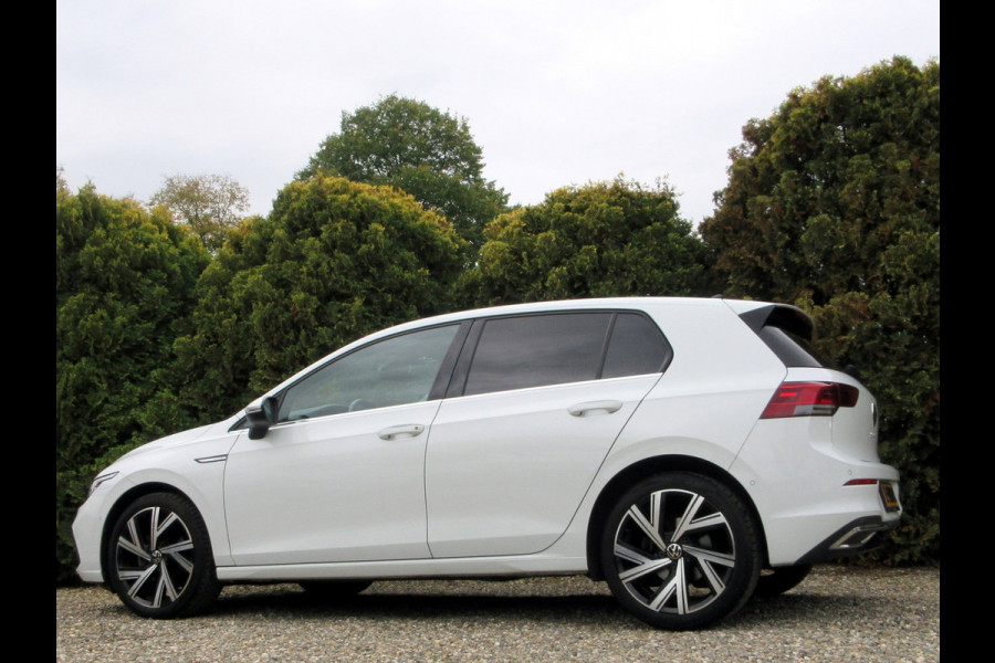 Volkswagen Golf 1.5 eTSI Style Automaat * Led * Camera *