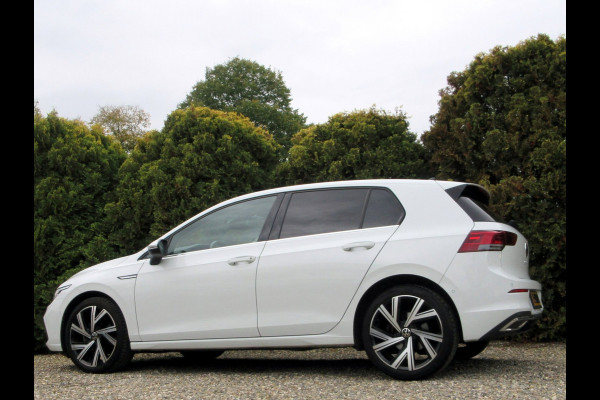 Volkswagen Golf 1.5 eTSI Style Automaat * Led * Camera *