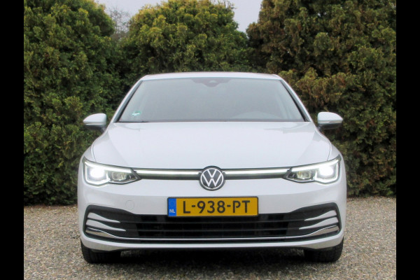 Volkswagen Golf 1.5 eTSI Style Automaat * Led * Camera *