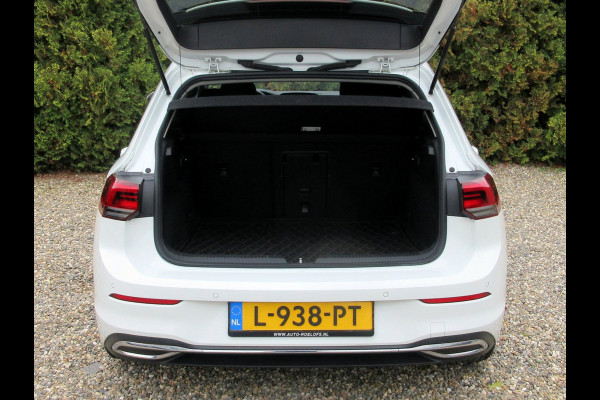 Volkswagen Golf 1.5 eTSI Style Automaat * Led * Camera *