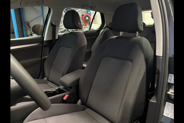 Volkswagen Golf 1.0 TSI Golf Clima | ACC | Carplay | Nederlandse auto