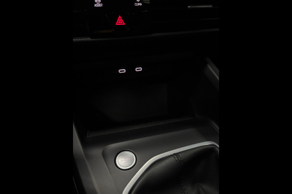 Volkswagen Golf 1.0 TSI Golf Clima | ACC | Carplay | Nederlandse auto