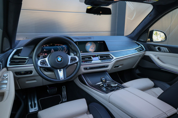 BMW X7 xDrive40d High Executive | VOL! | INDIVIDUAL LEDER | MASSAGE | SKYLOUNGE | CO PILOT | H/K |