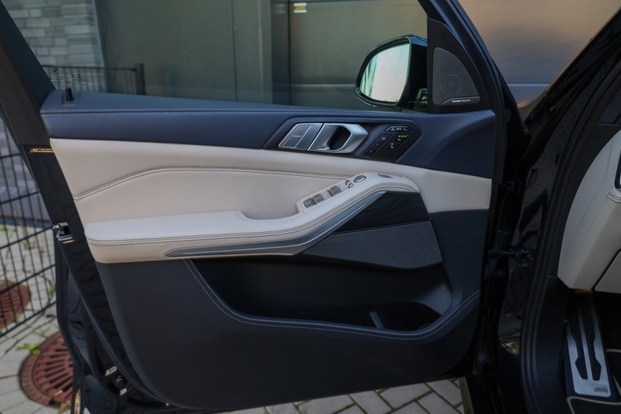 BMW X7 xDrive40d High Executive | VOL! | INDIVIDUAL LEDER | MASSAGE | SKYLOUNGE | CO PILOT | H/K |