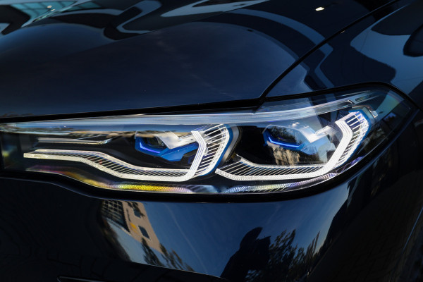 BMW X7 xDrive40d High Executive | VOL! | INDIVIDUAL LEDER | MASSAGE | SKYLOUNGE | CO PILOT | H/K |
