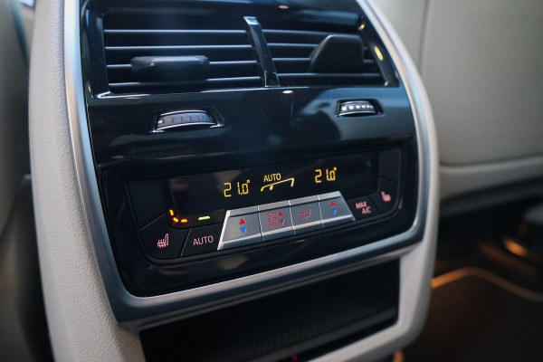 BMW X7 xDrive40d High Executive | VOL! | INDIVIDUAL LEDER | MASSAGE | SKYLOUNGE | CO PILOT | H/K |