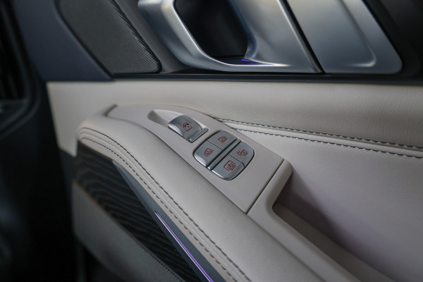 BMW X7 xDrive40d High Executive | VOL! | INDIVIDUAL LEDER | MASSAGE | SKYLOUNGE | CO PILOT | H/K |