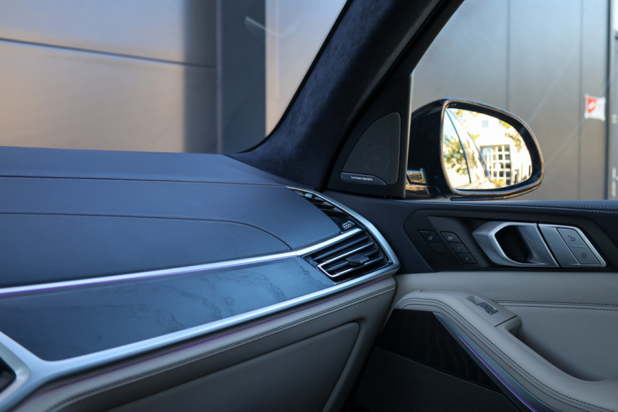 BMW X7 xDrive40d High Executive | VOL! | INDIVIDUAL LEDER | MASSAGE | SKYLOUNGE | CO PILOT | H/K |
