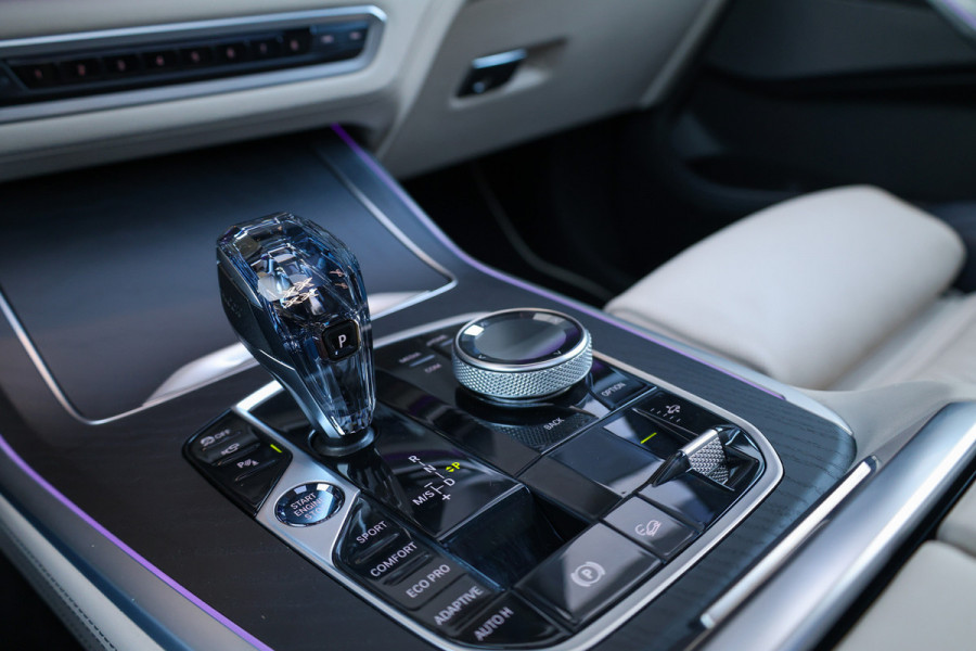 BMW X7 xDrive40d High Executive | VOL! | INDIVIDUAL LEDER | MASSAGE | SKYLOUNGE | CO PILOT | H/K |
