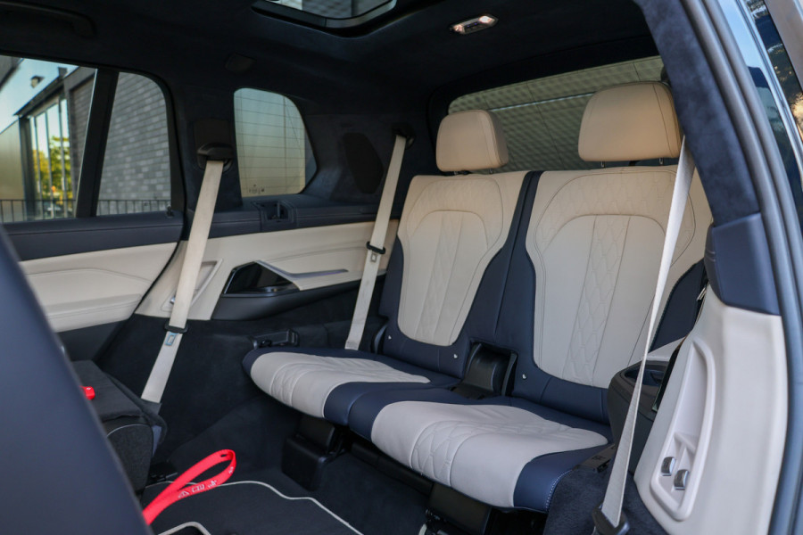 BMW X7 xDrive40d High Executive | VOL! | INDIVIDUAL LEDER | MASSAGE | SKYLOUNGE | CO PILOT | H/K |