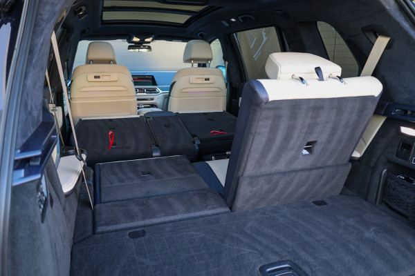 BMW X7 xDrive40d High Executive | VOL! | INDIVIDUAL LEDER | MASSAGE | SKYLOUNGE | CO PILOT | H/K |