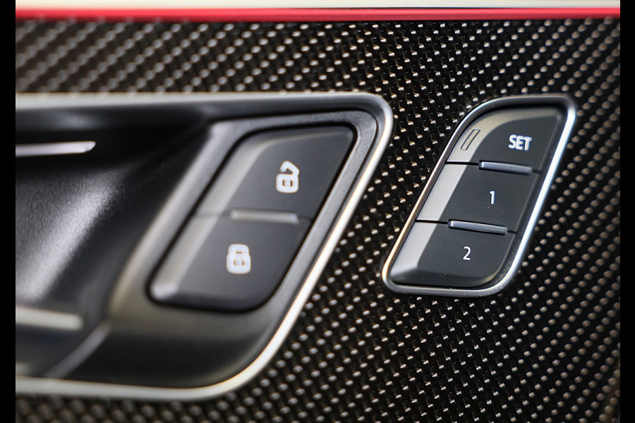 Audi Q8 55 TFSI Quattro RSQ8 Look / Carbon / RS Zetels / Acc / Lane Assist / Head Up / Dode Hoek / Open Panorama / Matrix / 23 Inc