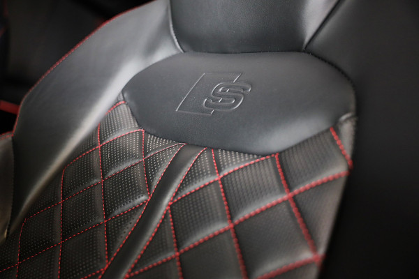 Audi Q8 55 TFSI Quattro RSQ8 Look / Carbon / RS Zetels / Acc / Lane Assist / Head Up / Dode Hoek / Open Panorama / Matrix / 23 Inc