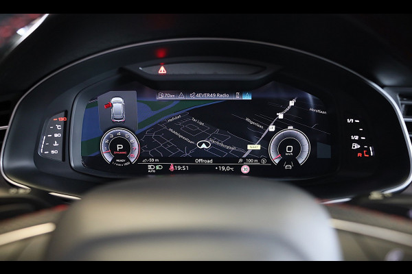 Audi Q8 55 TFSI Quattro RSQ8 Look / Carbon / RS Zetels / Acc / Lane Assist / Head Up / Dode Hoek / Open Panorama / Matrix / 23 Inc