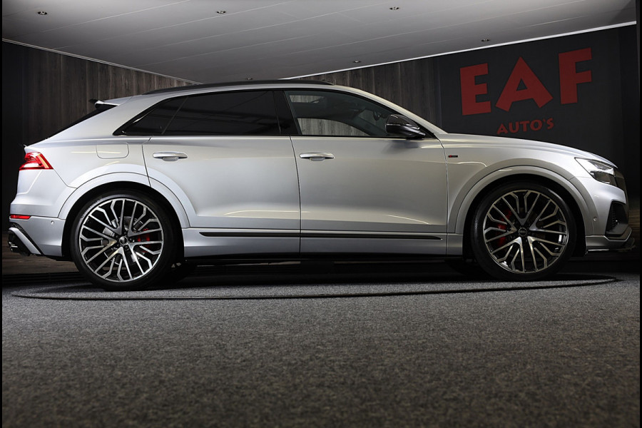 Audi Q8 55 TFSI Quattro RSQ8 Look / Carbon / RS Zetels / Acc / Lane Assist / Head Up / Dode Hoek / Open Panorama / Matrix / 23 Inc