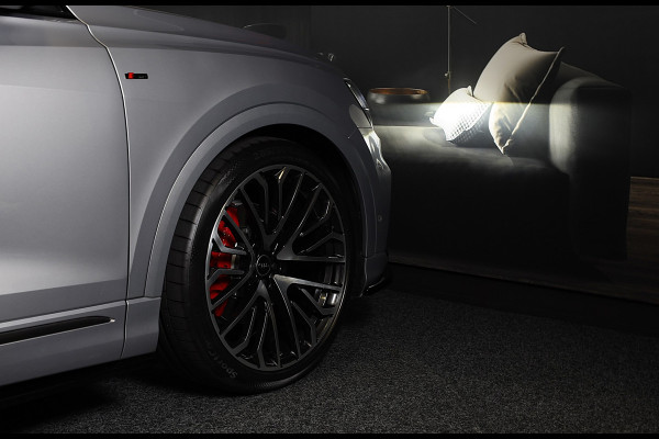 Audi Q8 55 TFSI Quattro RSQ8 Look / Carbon / RS Zetels / Acc / Lane Assist / Head Up / Dode Hoek / Open Panorama / Matrix / 23 Inc