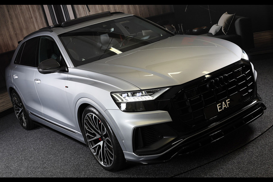 Audi Q8 55 TFSI Quattro RSQ8 Look / Carbon / RS Zetels / Acc / Lane Assist / Head Up / Dode Hoek / Open Panorama / Matrix / 23 Inc