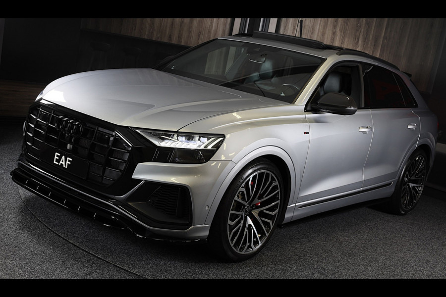 Audi Q8 55 TFSI Quattro RSQ8 Look / Carbon / RS Zetels / Acc / Lane Assist / Head Up / Dode Hoek / Open Panorama / Matrix / 23 Inc