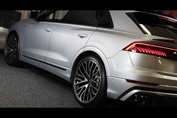 Audi Q8 55 TFSI Quattro RSQ8 Look / Carbon / RS Zetels / Acc / Lane Assist / Head Up / Dode Hoek / Open Panorama / Matrix / 23 Inc