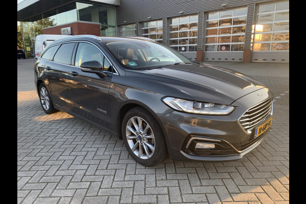 Ford Mondeo Wagon 2.0 IVCT HEV Titanium | Zeer Netjes! | Panorama Dak | Stoelverwarming | Elektrische Stoelen Memory | Camera | Navigatie |