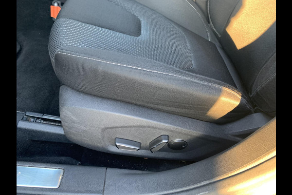 Ford Mondeo Wagon 2.0 IVCT HEV Titanium | Zeer Netjes! | Panorama Dak | Stoelverwarming | Elektrische Stoelen Memory | Camera | Navigatie |