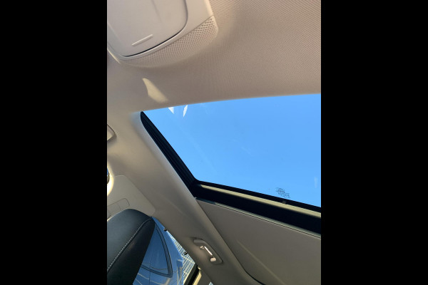 Ford Mondeo Wagon 2.0 IVCT HEV Titanium | Zeer Netjes! | Panorama Dak | Stoelverwarming | Elektrische Stoelen Memory | Camera | Navigatie |