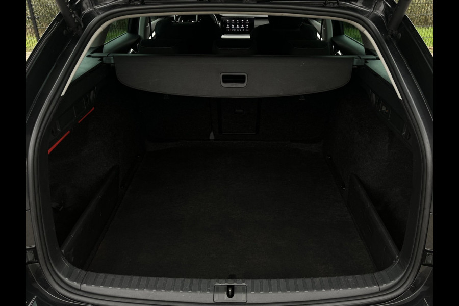 Škoda Octavia Combi 1.5 e-TSI Business Edition Plus | Carplay | Trekhaak | Stoel-/stuurverwarming