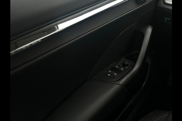 Škoda Octavia Combi 1.5 e-TSI Business Edition Plus | Carplay | Trekhaak | Stoel-/stuurverwarming