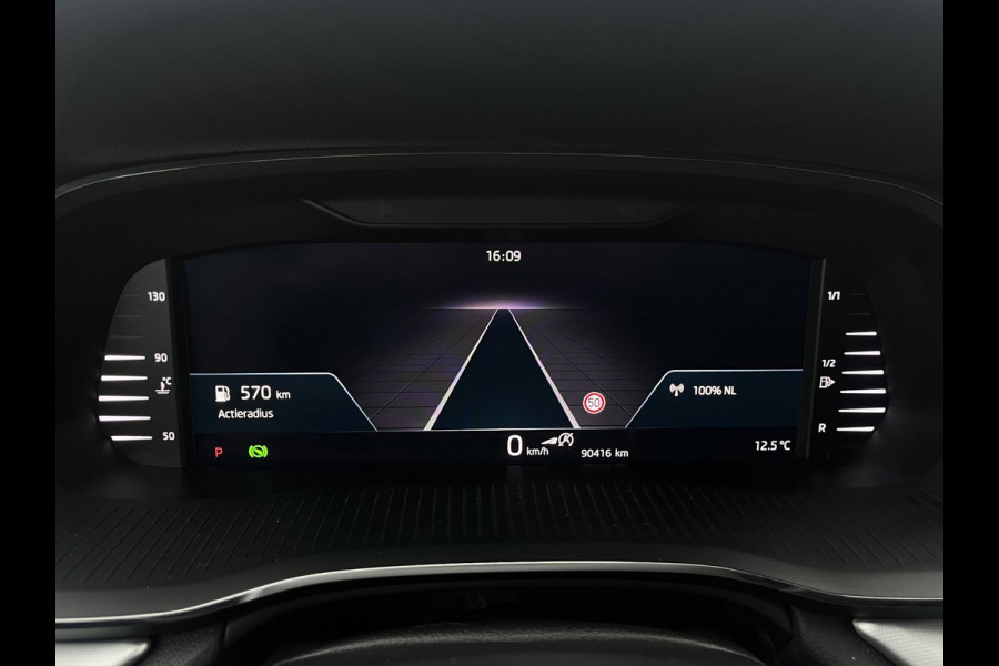 Škoda Octavia Combi 1.5 e-TSI Business Edition Plus | Carplay | Trekhaak | Stoel-/stuurverwarming