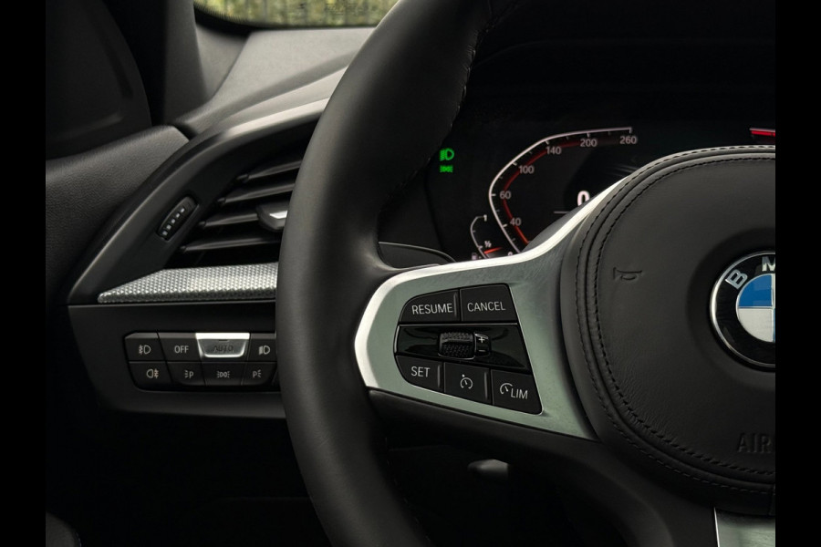 BMW 1-serie 116i High Executive M-Sport| PANO | Sport-/Schaalstoelen| M pakket | Carplay |