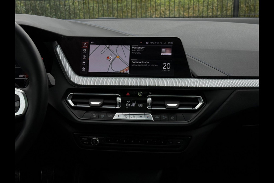 BMW 1-serie 116i High Executive M-Sport| PANO | Sport-/Schaalstoelen| M pakket | Carplay |