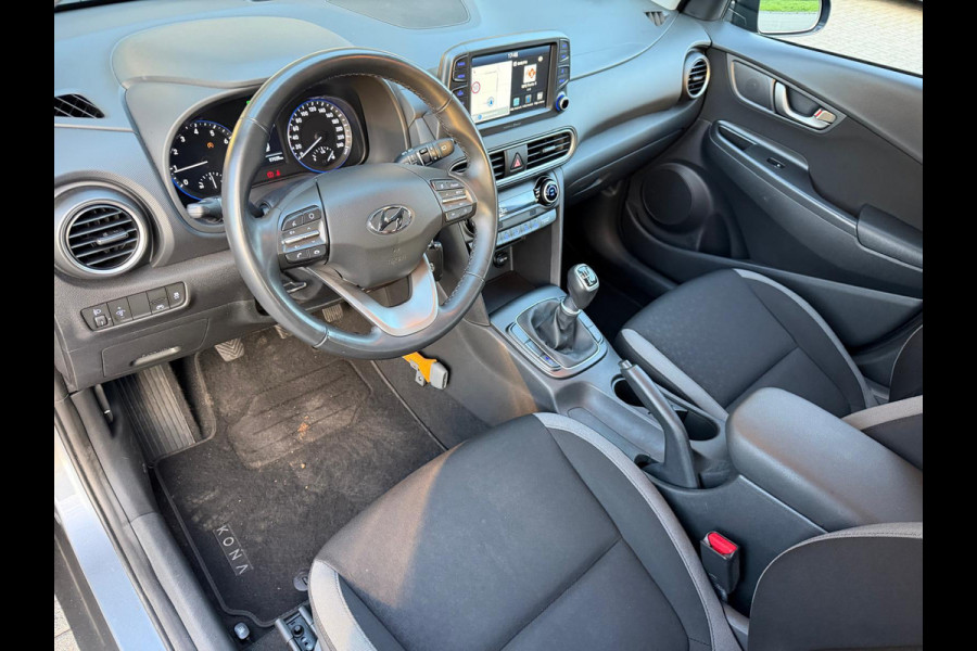 Hyundai Kona 1.0T Essence | 2E EIGENAAR | 3/6/12MND GARANTIE| CRUISE | NAVI | CAMERA | DAB | CARPLAY |