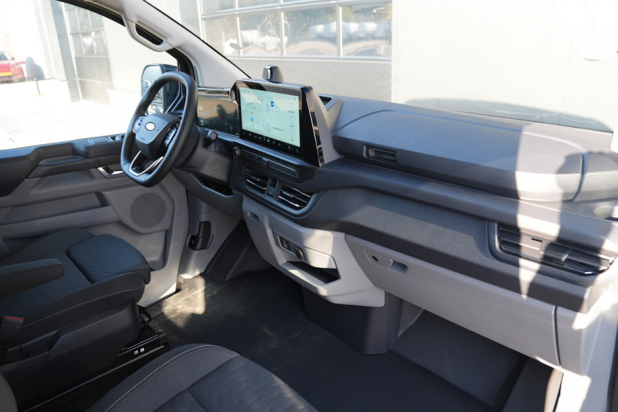 Ford E-Transit Custom 340 L2H1 Limited 71 kWh 218pk - ACC - 360 camera - Navigatie - Stoelverwarming - AGR bestuurdersstoel - Blind Spot - Rijklaar