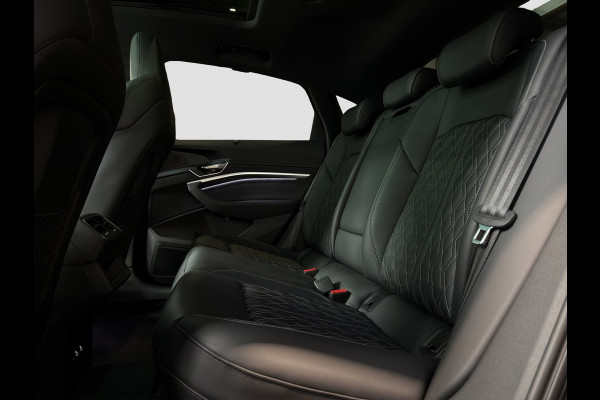 Audi Q8 Sportback e-tron 55 quattro S Comp 115 kWh|Pano|RS Stoelen|luchtvering|Stuur/Stoelverwarming