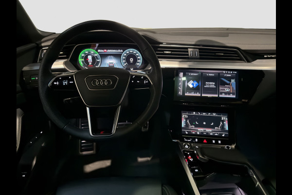 Audi Q8 Sportback e-tron 55 quattro S Comp 115 kWh|Pano|RS Stoelen|luchtvering|Stuur/Stoelverwarming