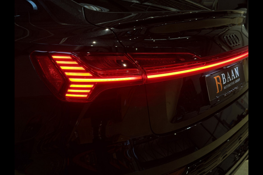 Audi Q8 Sportback e-tron 55 quattro S Comp 115 kWh|Pano|RS Stoelen|luchtvering|Stuur/Stoelverwarming