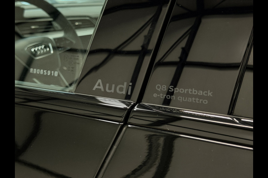 Audi Q8 Sportback e-tron 55 quattro S Comp 115 kWh|Pano|RS Stoelen|luchtvering|Stuur/Stoelverwarming